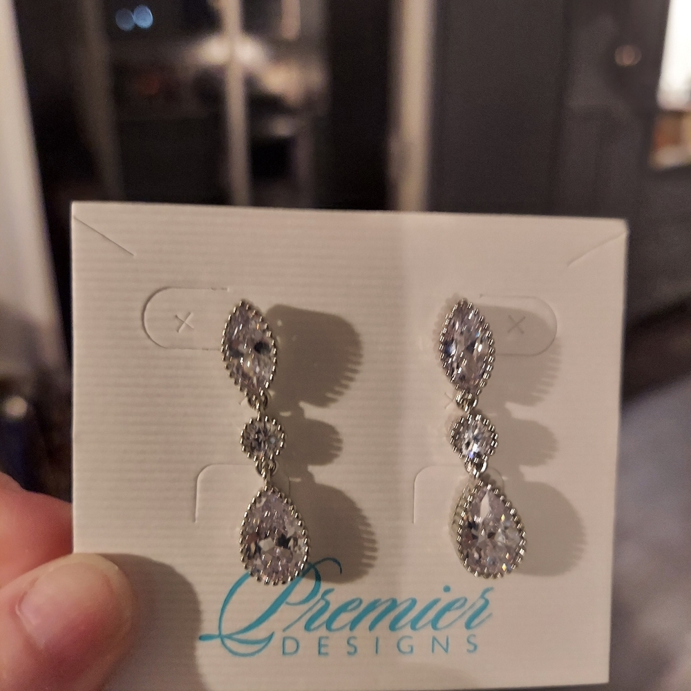 Premiere Teardrop Earrings